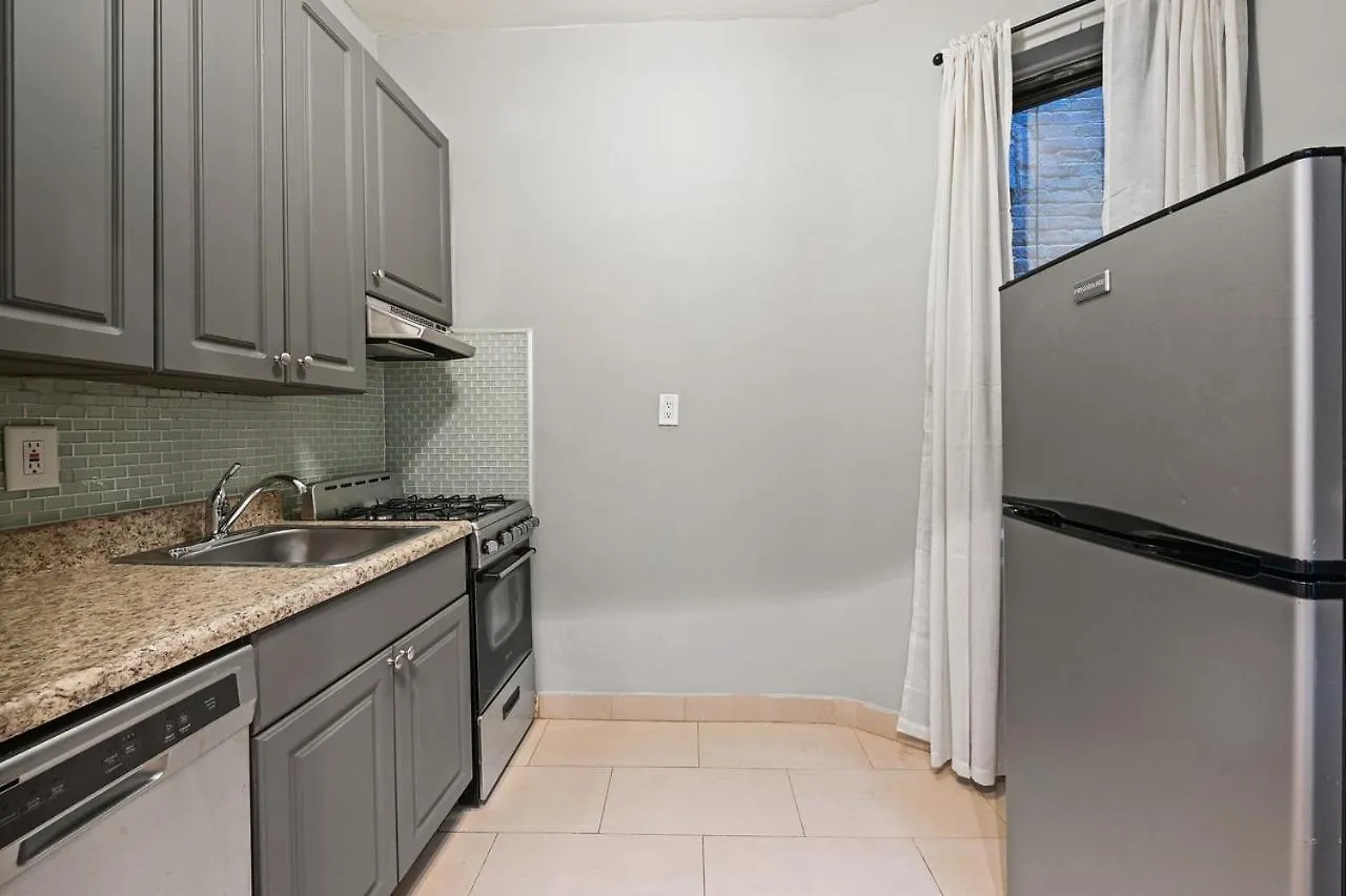 Apartment 385: Upper East Side New York